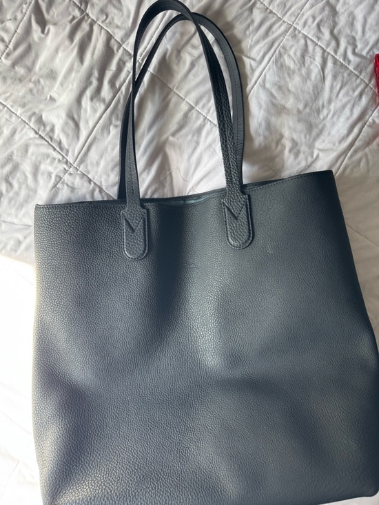 Longchamp Handbags - Longchamp Black Leather Tote Bag